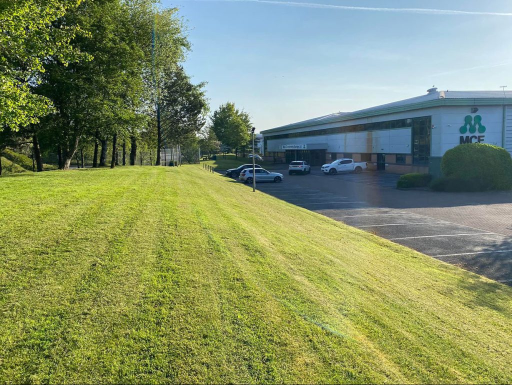 apex grounds maintenance - commercial image